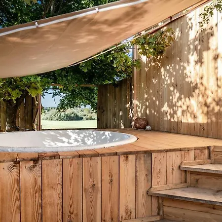 Glamping Nowe * Nowe Kawkowo